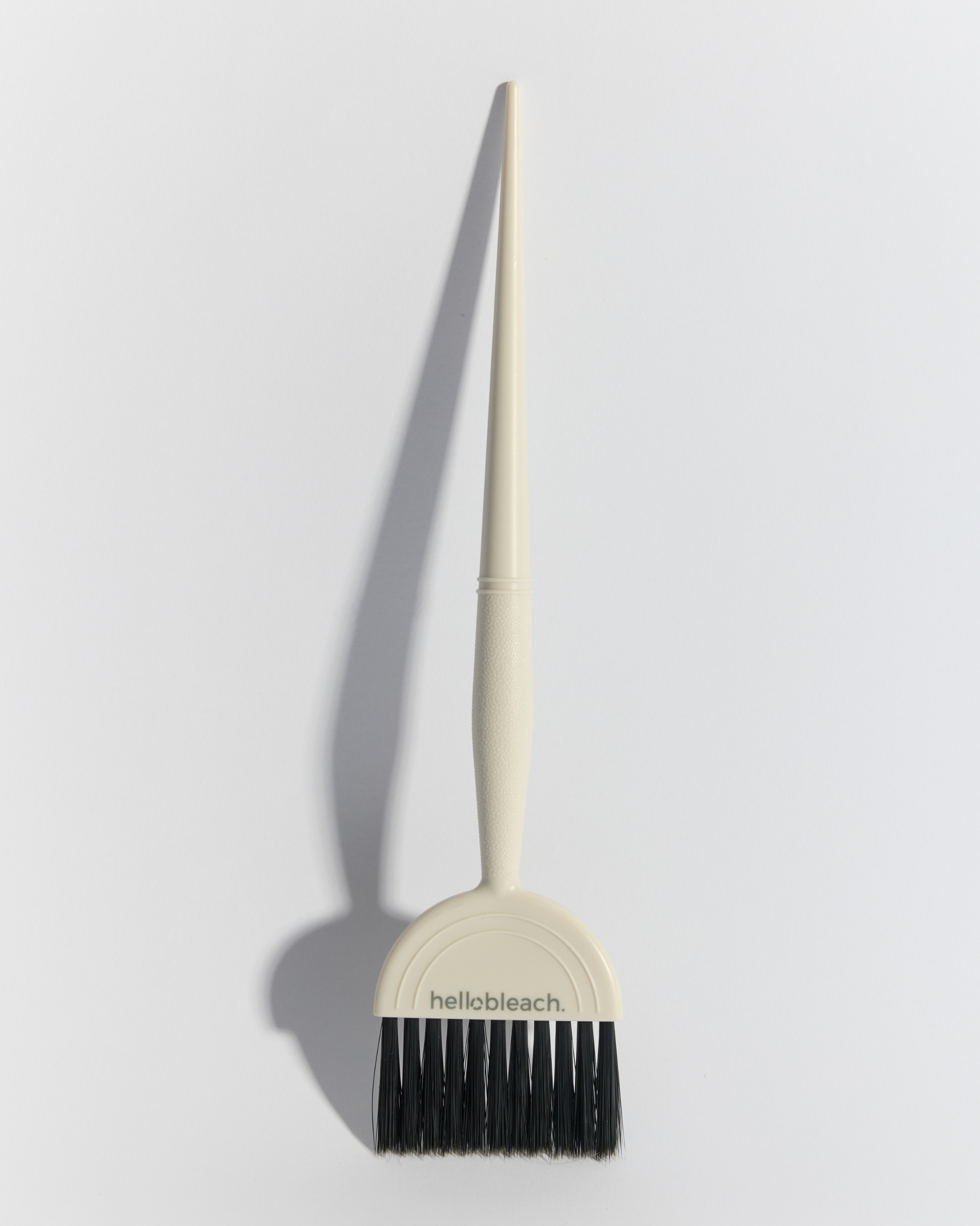 Pinceau à teinte moyenne Hello Bleach