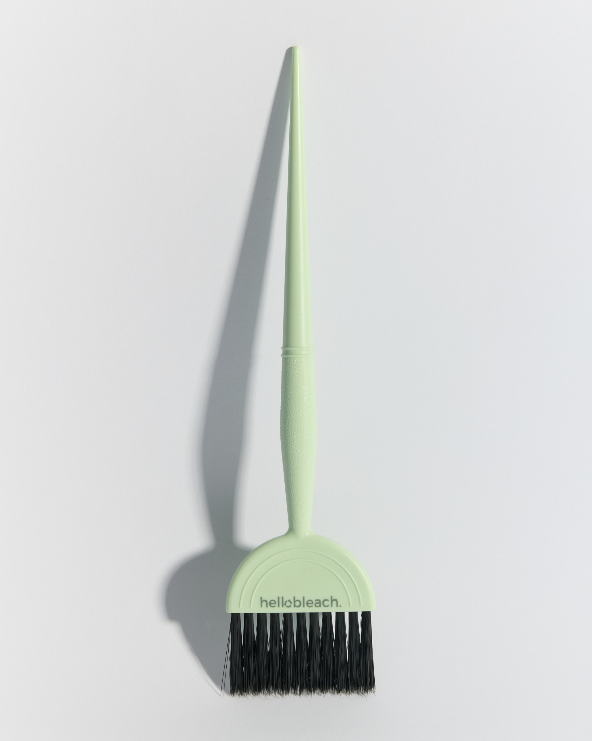 Pinceau à teinte moyenne Hello Bleach