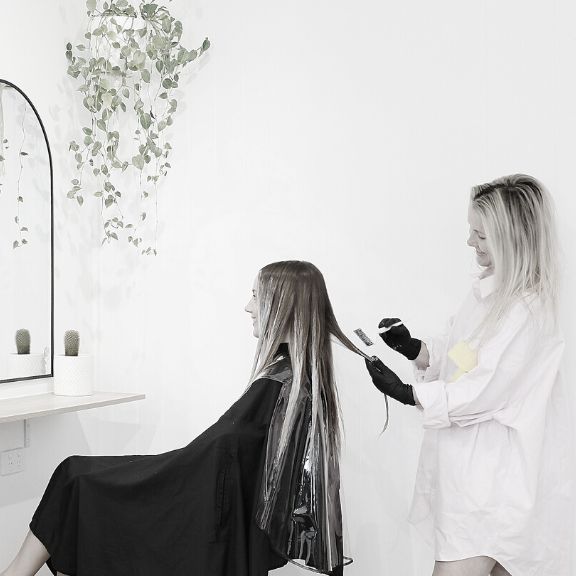 Unlock Your Hair's Radiance with Balayage: The Art of Effortless Elegance
