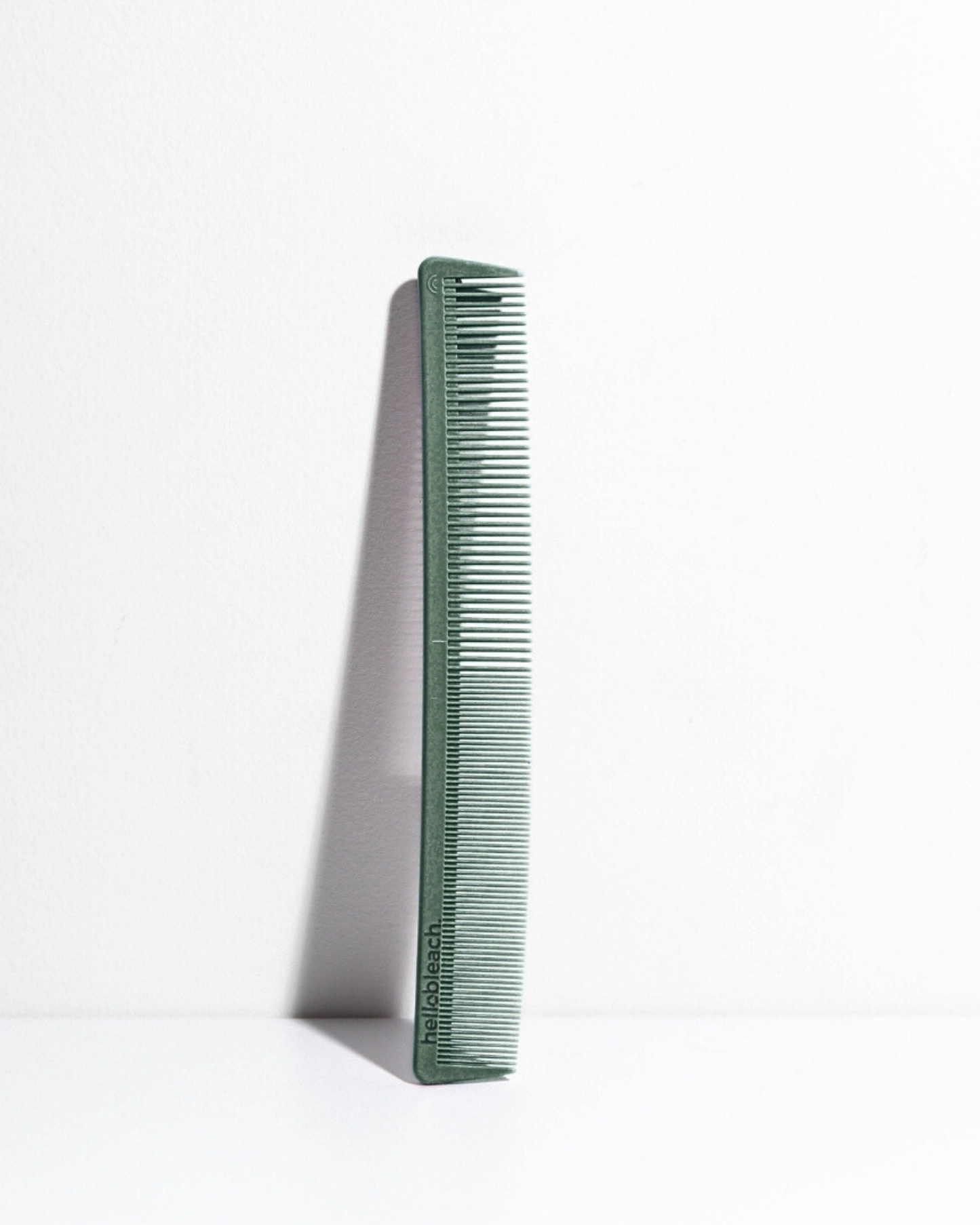 Hello Bleach Grand peigne coiffant 30 cm