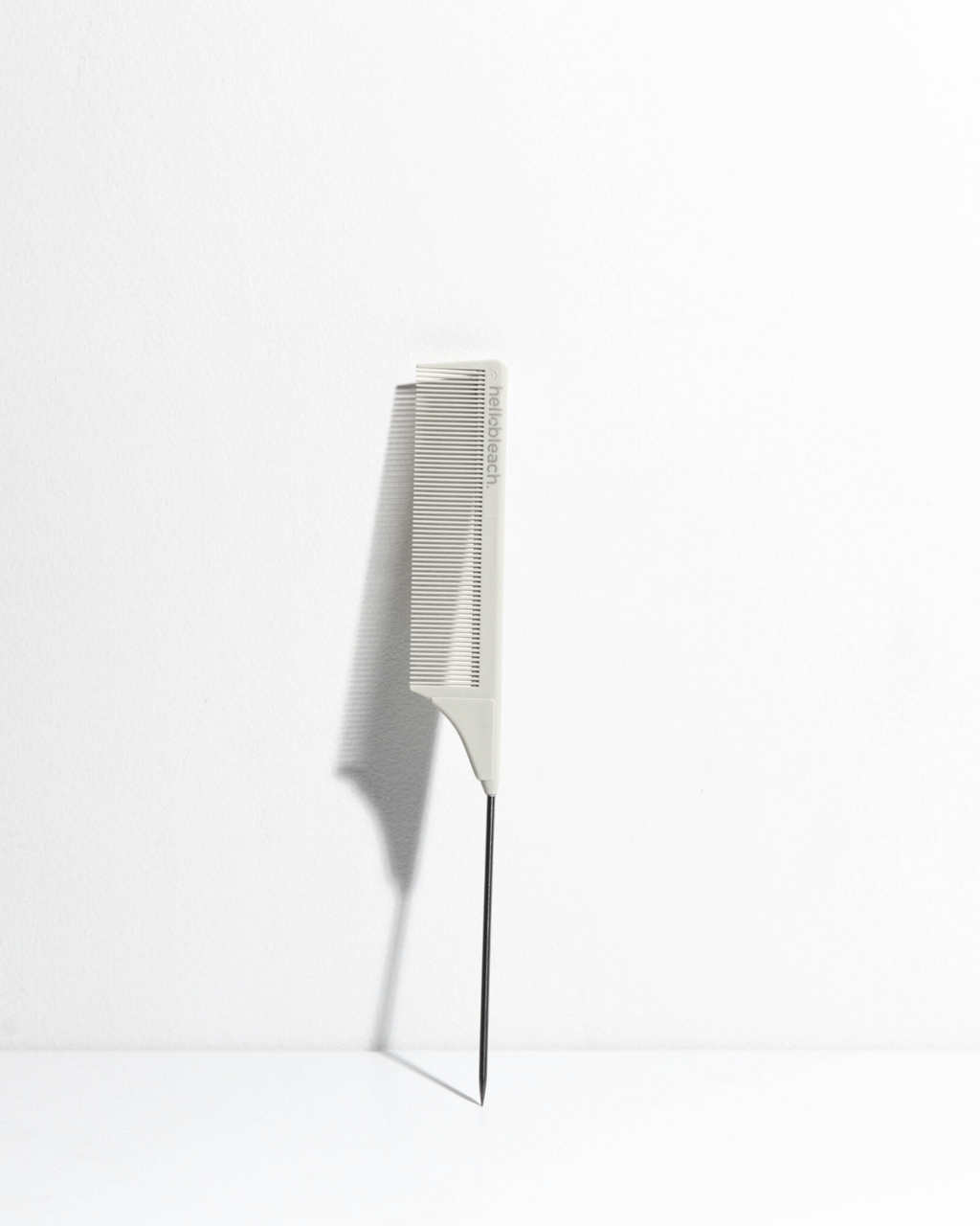 Tail Comb w Stainless Steel Tip