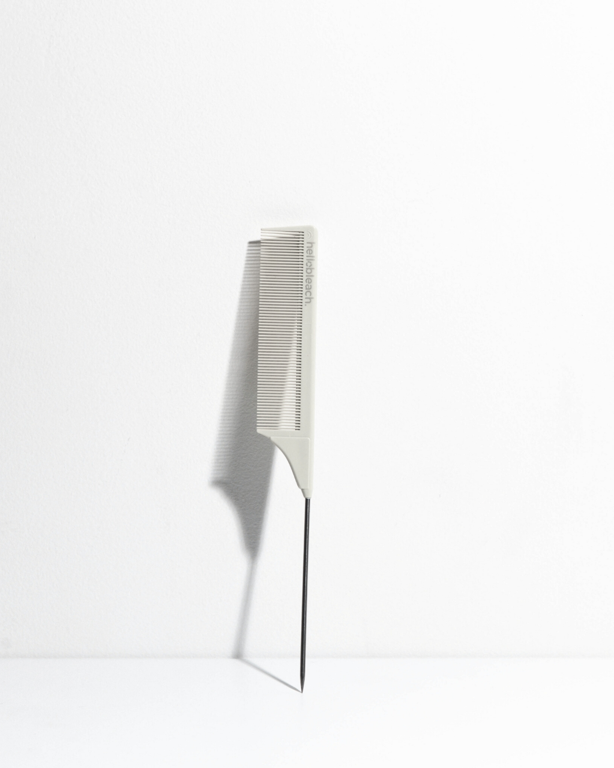 Tail Comb w Stainless Steel Tip