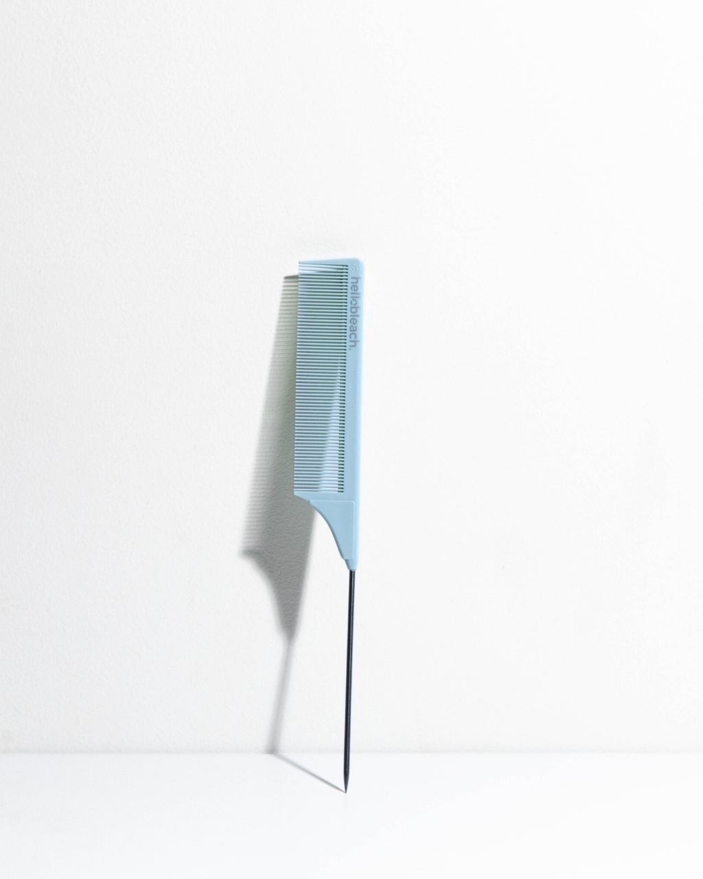 Tail Comb w Stainless Steel Tip