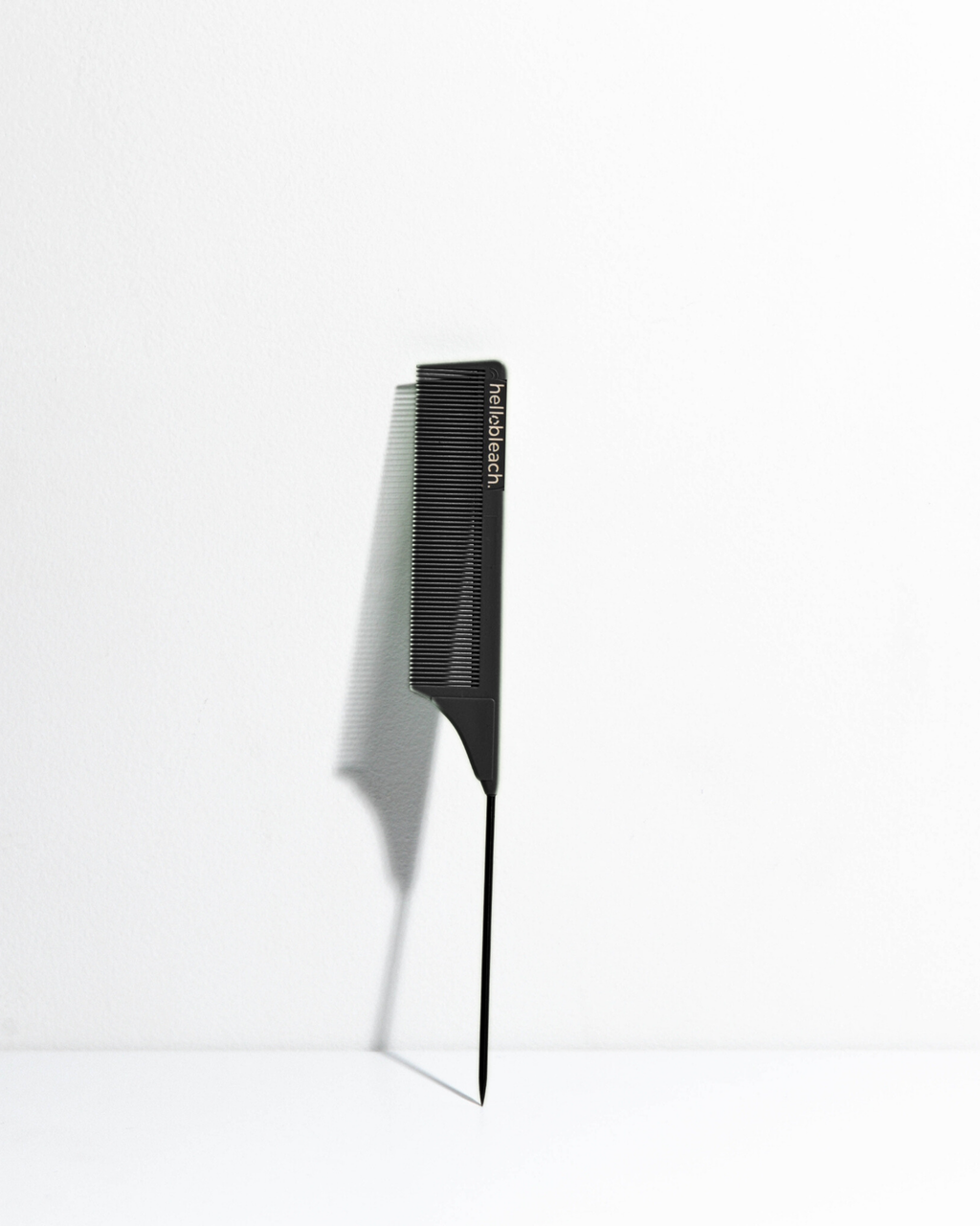 Tail Comb w Stainless Steel Tip