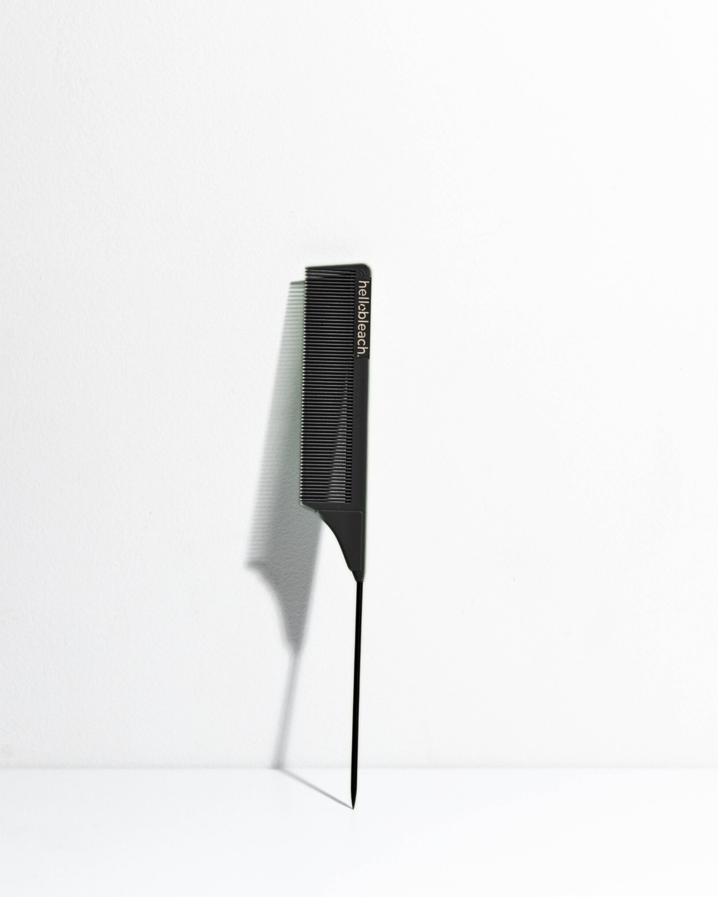 Tail Comb w Stainless Steel Tip