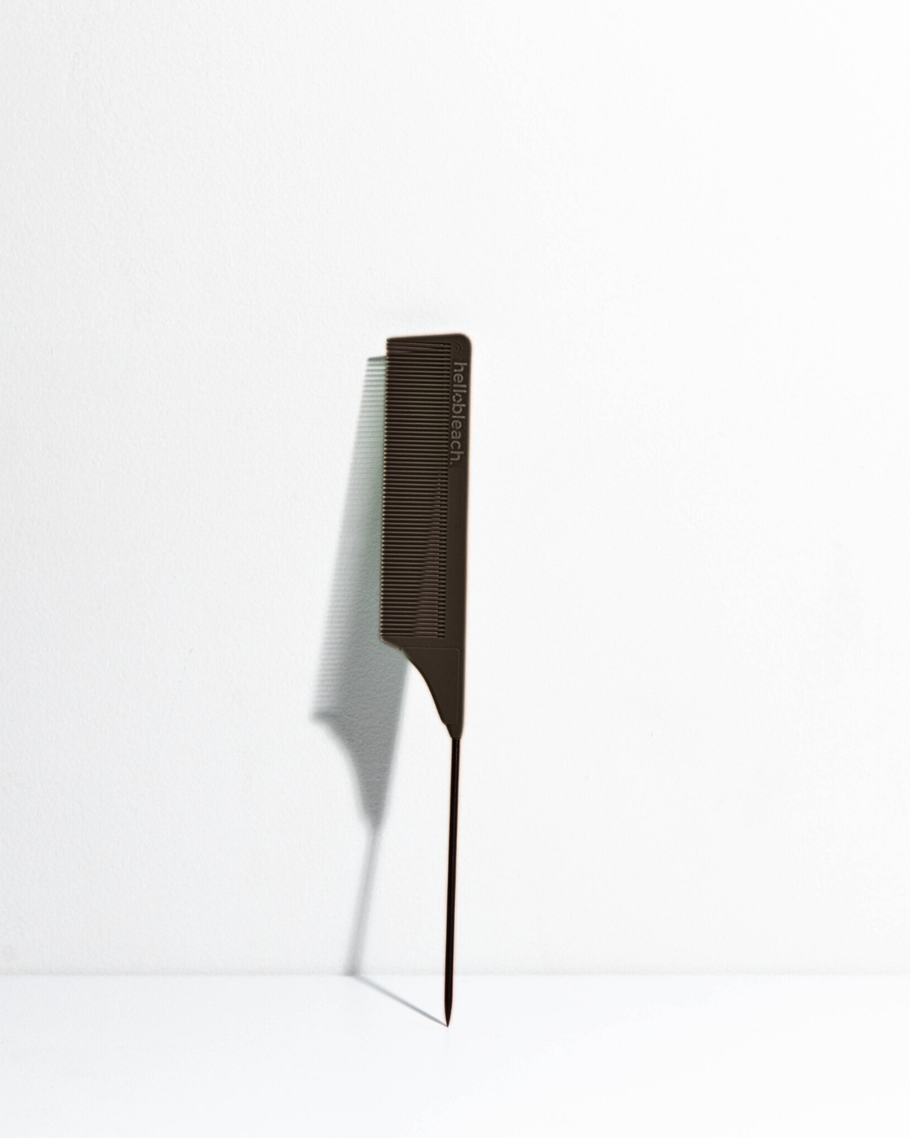 Tail Comb w Stainless Steel Tip