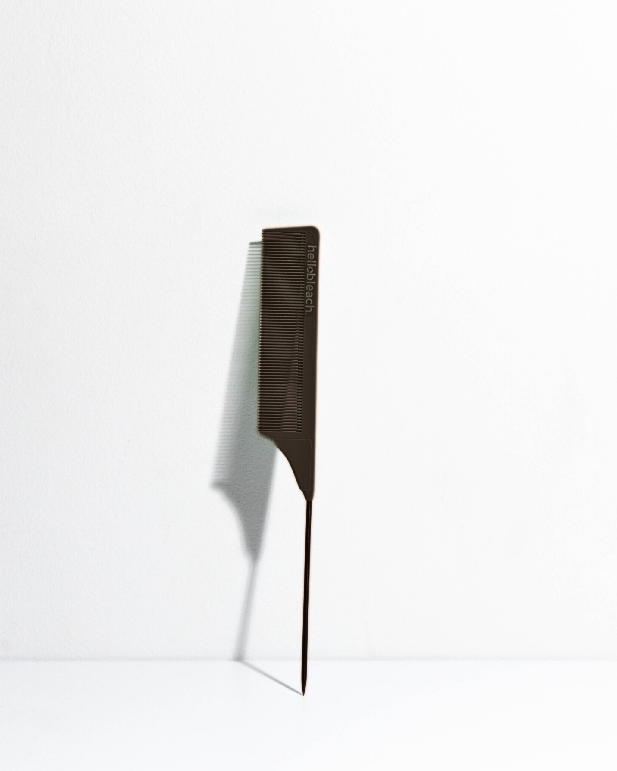 Tail Comb w Stainless Steel Tip