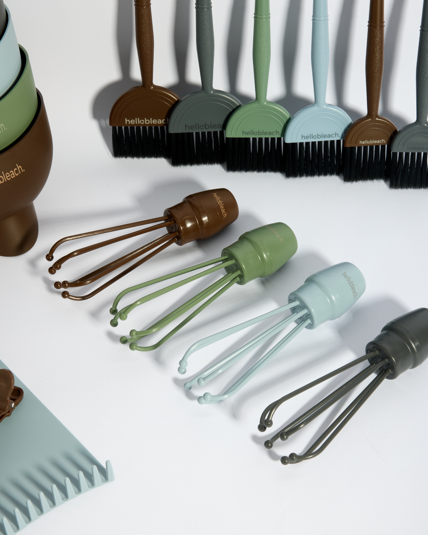 Earth Salon Fit Out Bundle - 19 Piece Set